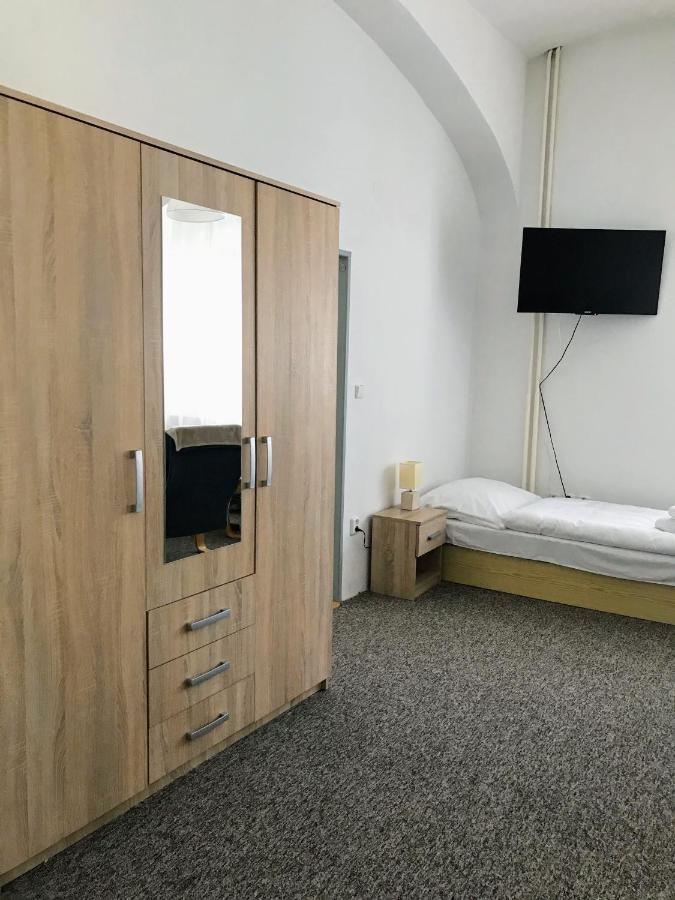 דירות Opočno Apartman Na Namesti מראה חיצוני תמונה