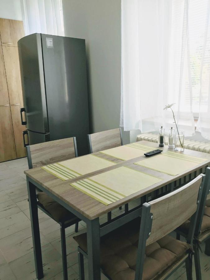 דירות Opočno Apartman Na Namesti מראה חיצוני תמונה