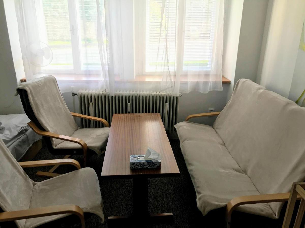 דירות Opočno Apartman Na Namesti מראה חיצוני תמונה
