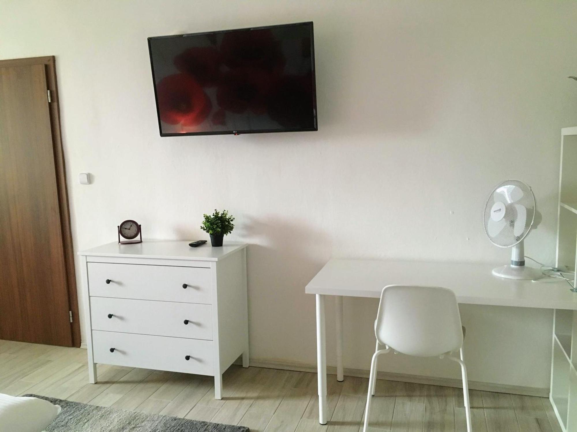 דירות Opočno Apartman Na Namesti מראה חיצוני תמונה